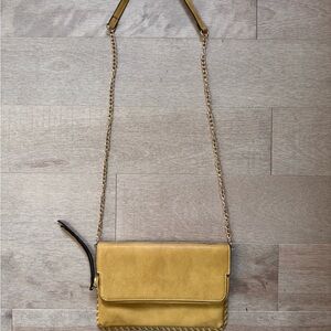 Urban Expressions Elegant Gold Chain Strap Women's Bag